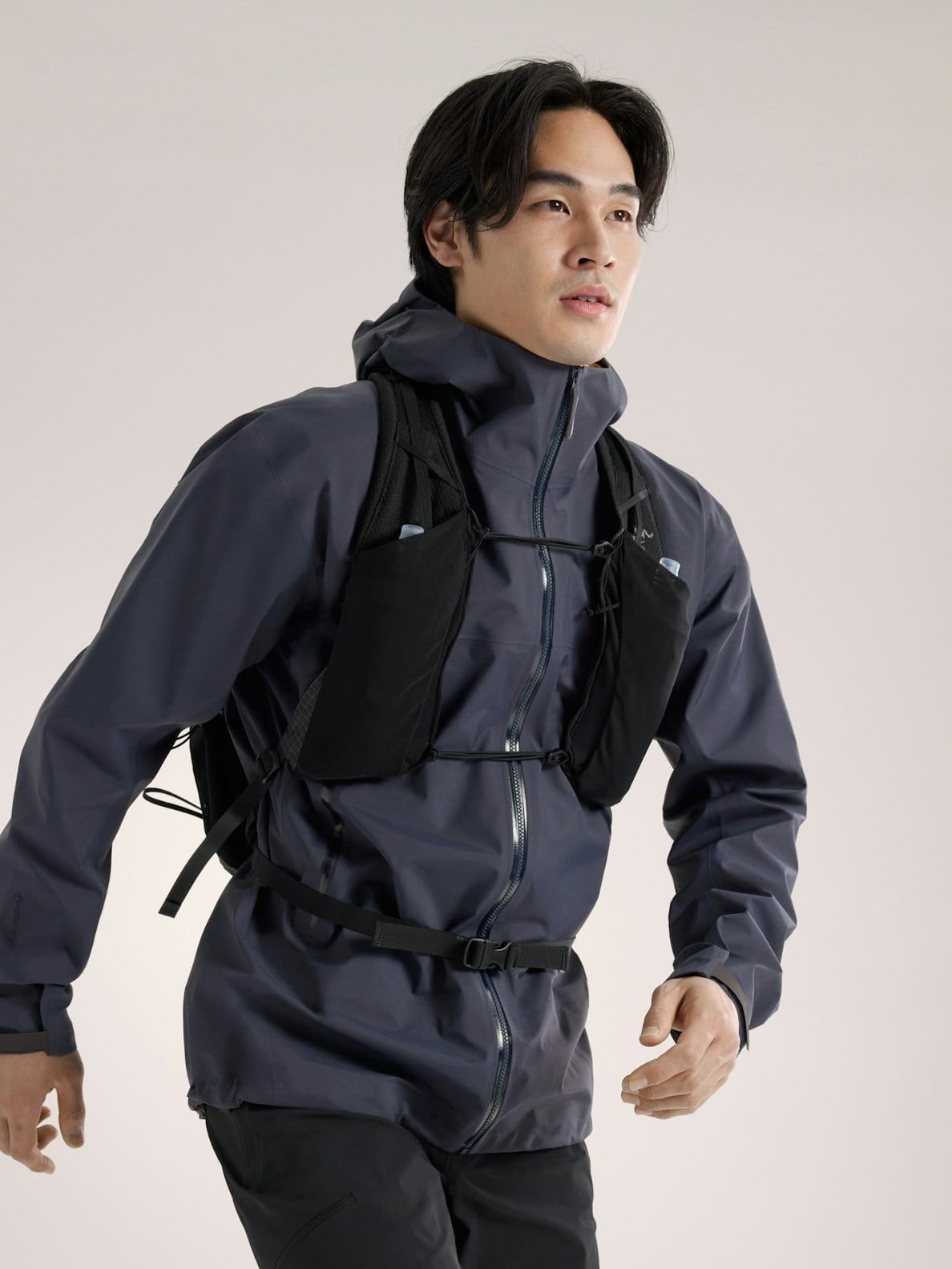 Arc'teryx Men's Beta Jacket in Black Sapphire X