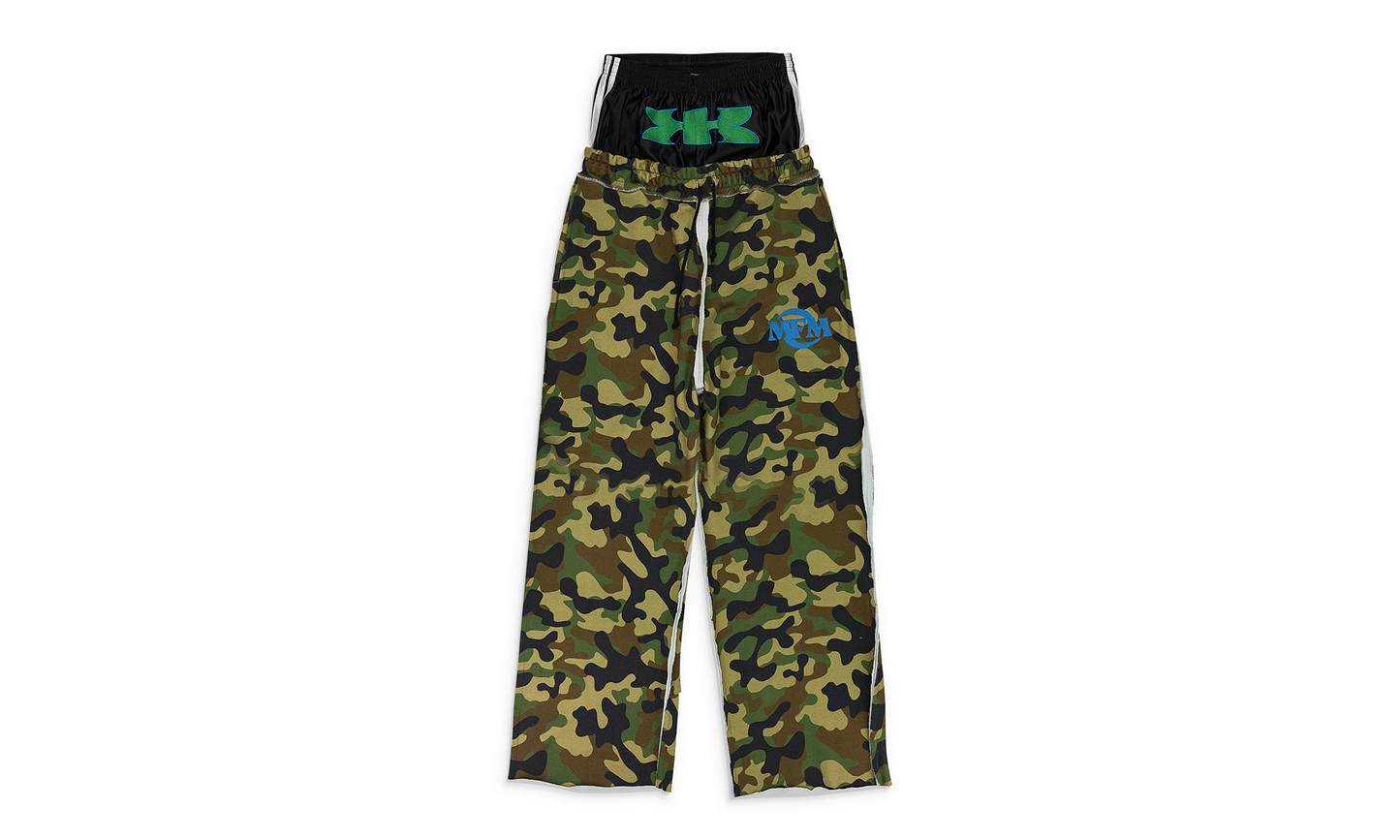 CAMO SWEATSHORTS "MURD333R.FM - GREEN"