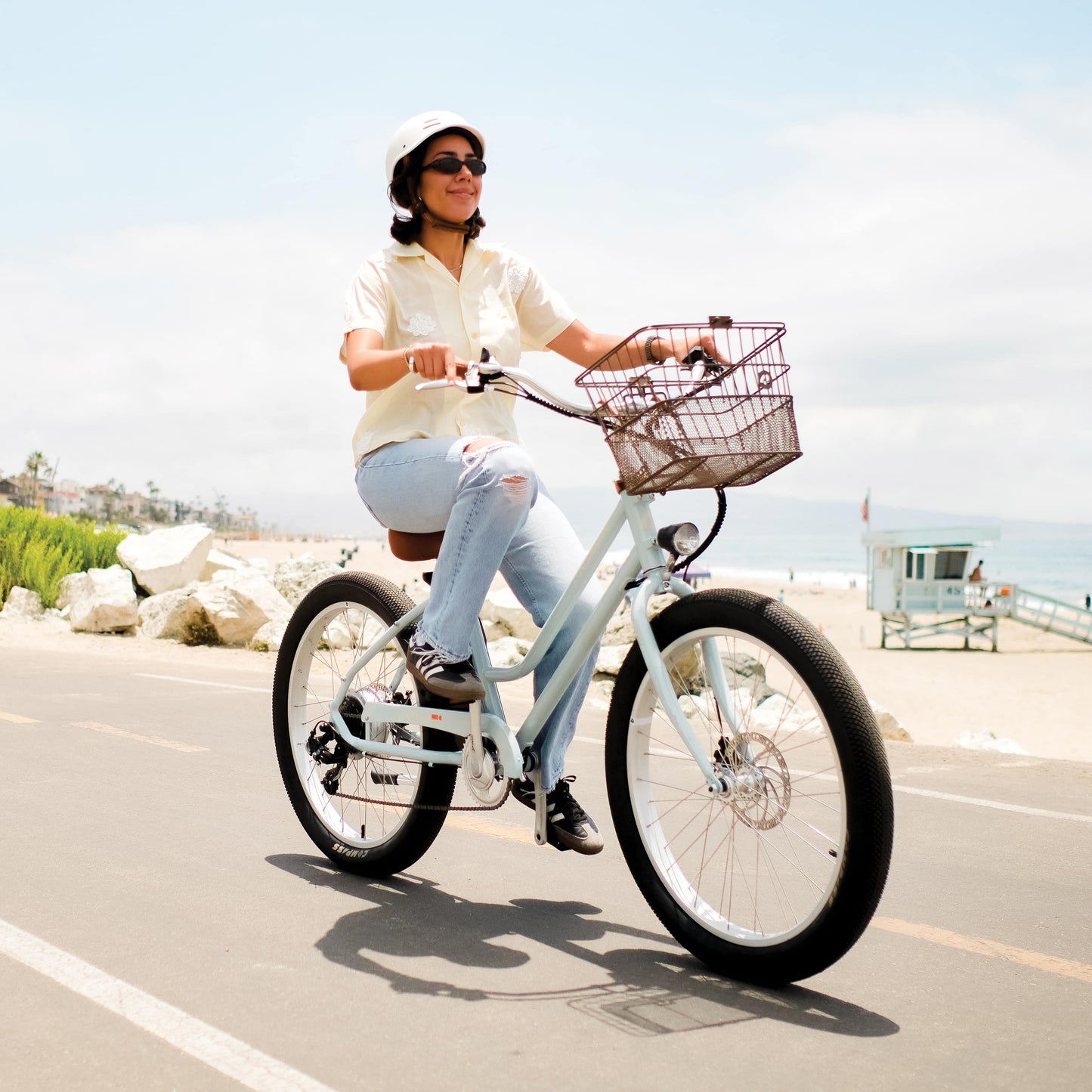 Chatham Rev 2 Beach Cruiser Electric Bike - Step Through