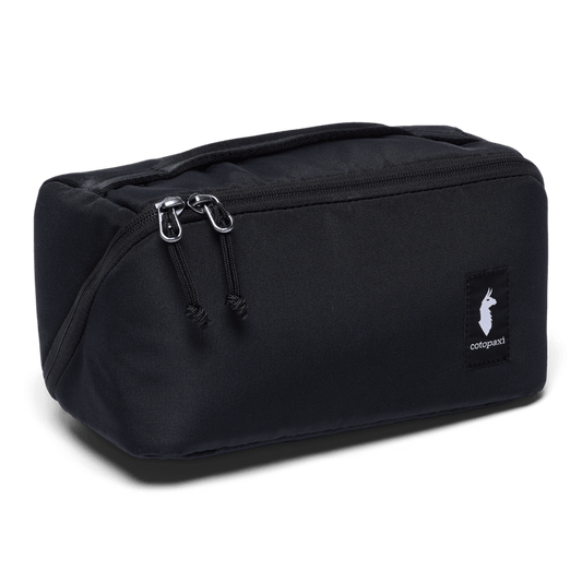 Cotopaxi Viaje Toiletry Kit in Black
