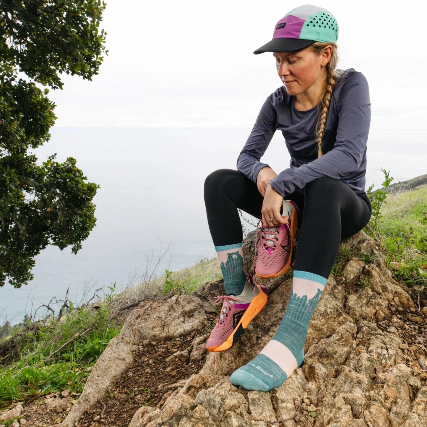 Darn Tough Bear Town Micro Crew Lightweight Hiking Sock - Women's
