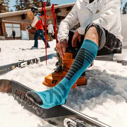 Darn Tough Edge Over-the-Calf Midweight Snow Sock - Men's