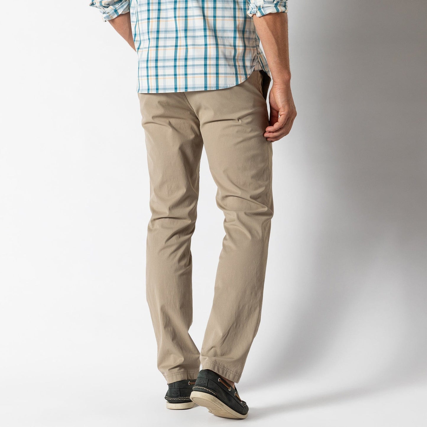 Duck Head Harbor Performance Chino in Khaki