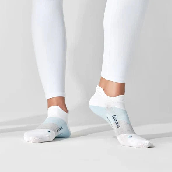Feetures Elite Ultra Light No Show Tab Socks - Women's