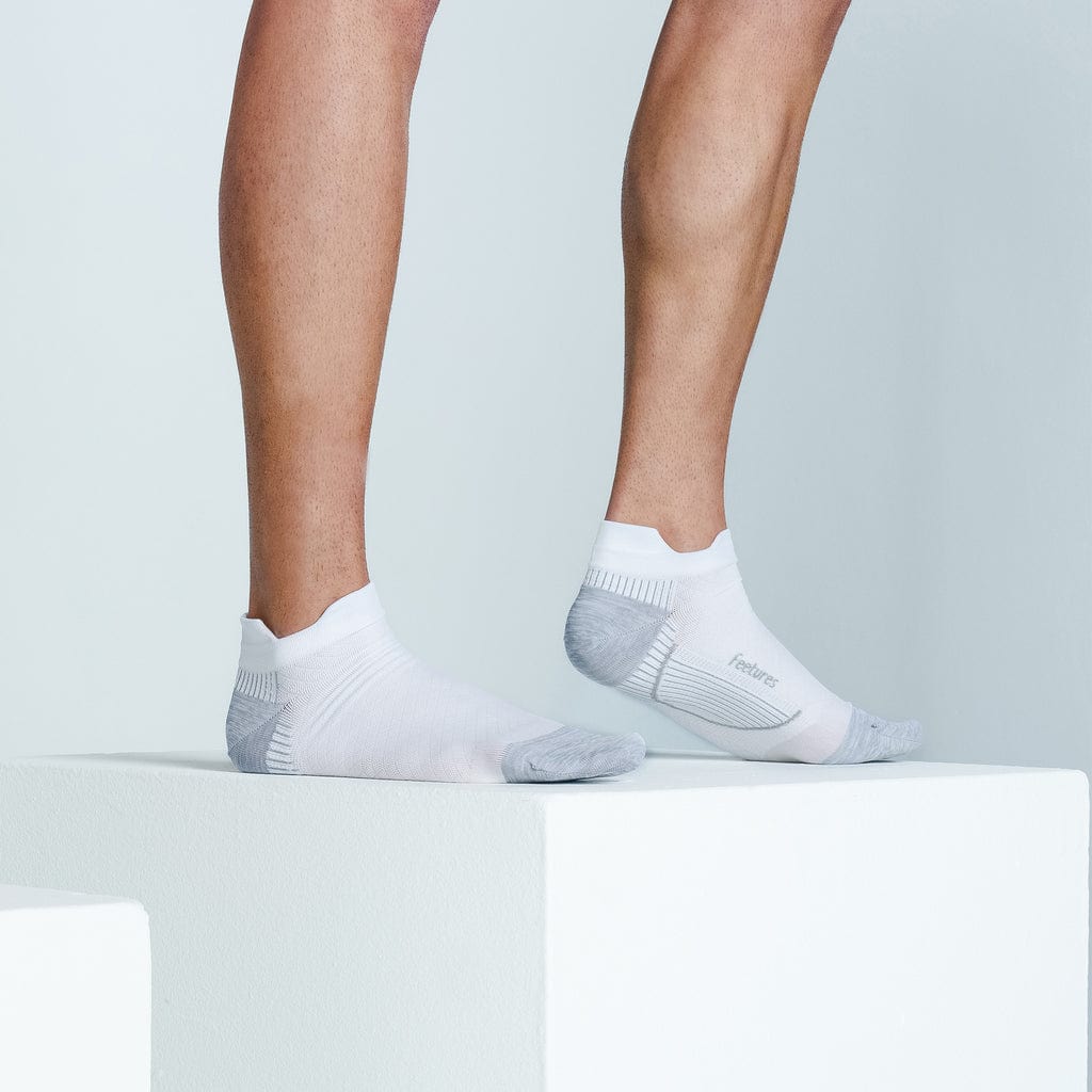 Feetures Men's Plantar Fasciitis Lt Cush Tab in White