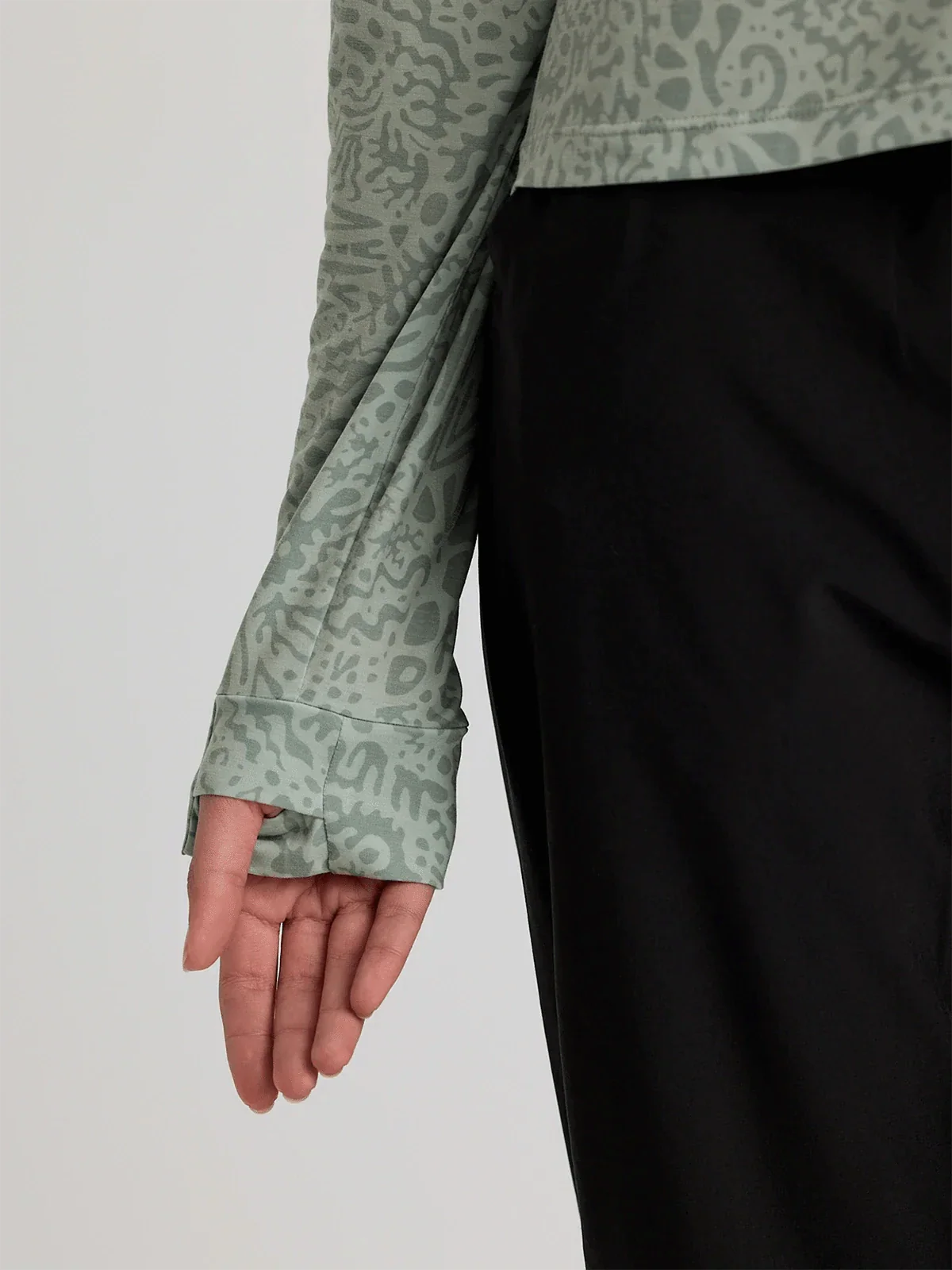 Free Fly Women's Elevate Lightweight Hoodie