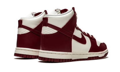 DUNK HIGH MNS WMNS "Team Red"