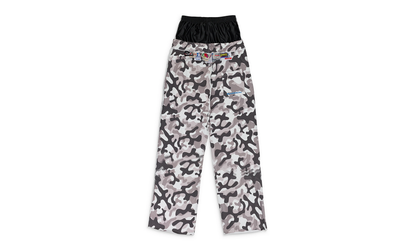 CAMO SWEATSHORTS "MURD333R.FM - White"